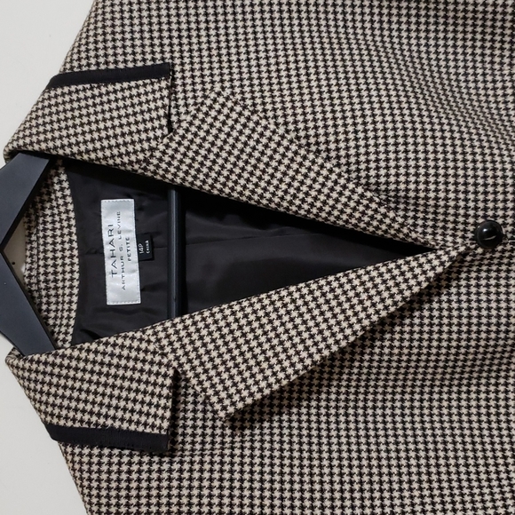 Tahari Arthur S. Levine Jacket - Picture 4 of 11